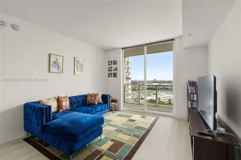 253 NE 2nd Street Miami FL 33132