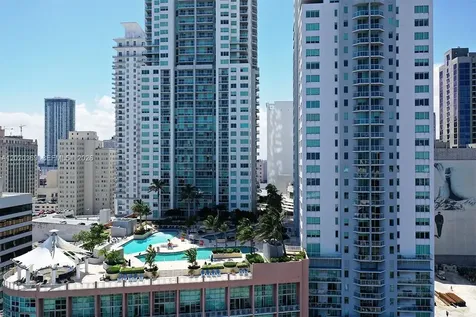 253 NE 2nd Street Miami FL 33132