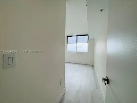 253 NE 2nd Street Miami FL 33132