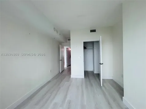 253 NE 2nd Street Miami FL 33132