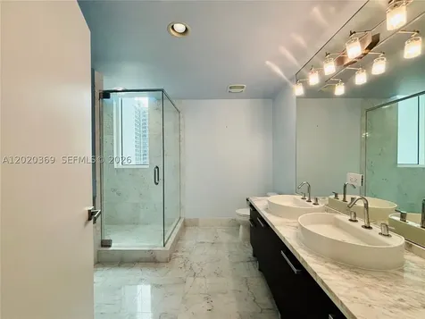 253 NE 2nd Street Miami FL 33132