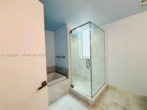 253 NE 2nd Street Miami FL 33132