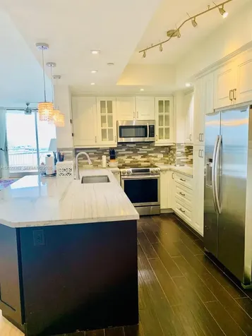 888 Brickell Key Drive Miami FL 33131