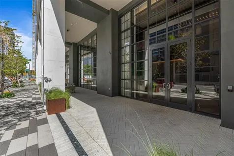 601 NE 1st Avenue Miami FL 33132