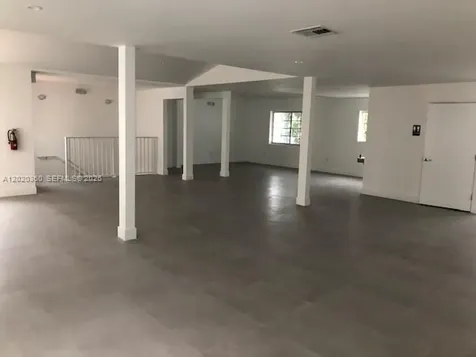 929 Collins Avenue Miami Beach FL 33139