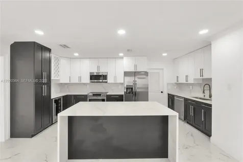 317 NW 27th Street Wilton Manors FL 33311