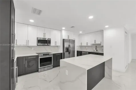 317 NW 27th Street Wilton Manors FL 33311