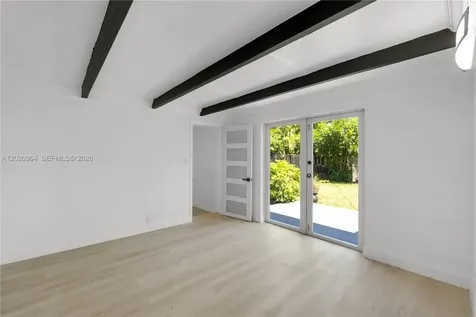 317 NW 27th Street Wilton Manors FL 33311