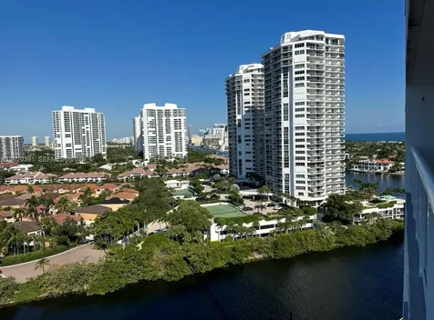 20505 E Country Club Drive Aventura FL 33180