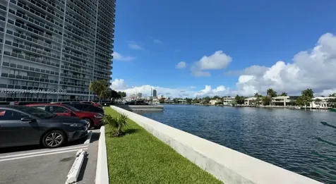 20505 E Country Club Drive Aventura FL 33180