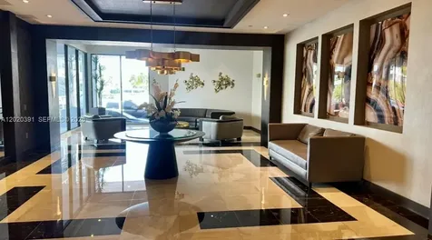 20505 E Country Club Drive Aventura FL 33180
