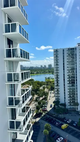 20505 E Country Club Drive Aventura FL 33180