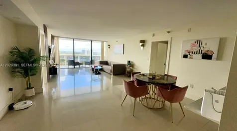 20505 E Country Club Drive Aventura FL 33180