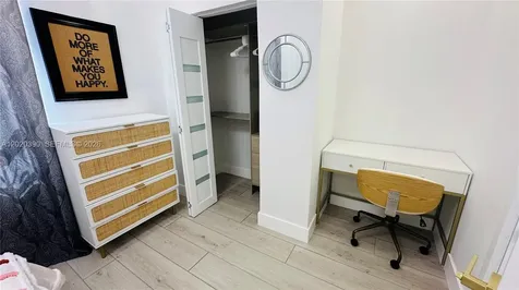 1670 SW 20th Street Miami FL 33145