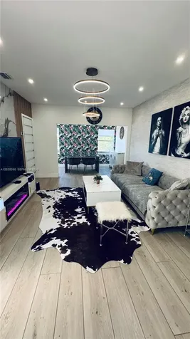 1670 SW 20th Street Miami FL 33145