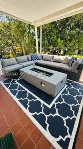 1670 SW 20th Street Miami FL 33145