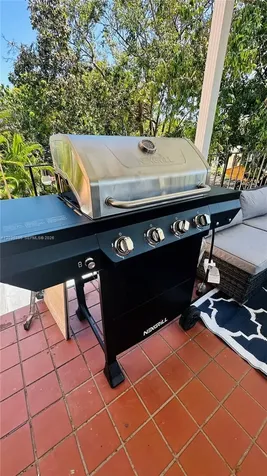 1670 SW 20th Street Miami FL 33145