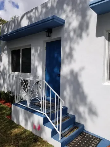 354 NW 59th Terrace Miami FL 33127