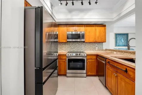 1723 SW 2nd Avenue Miami FL 33129