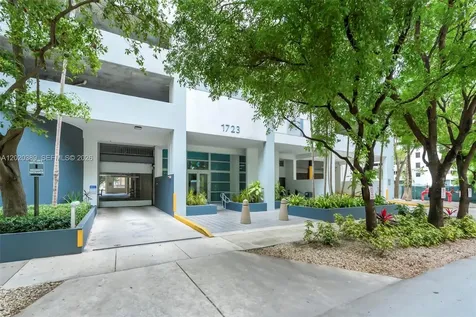 1723 SW 2nd Avenue Miami FL 33129