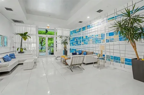 1723 SW 2nd Avenue Miami FL 33129