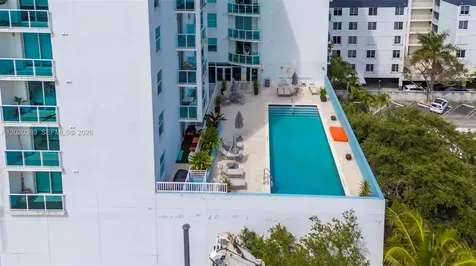 1723 SW 2nd Avenue Miami FL 33129