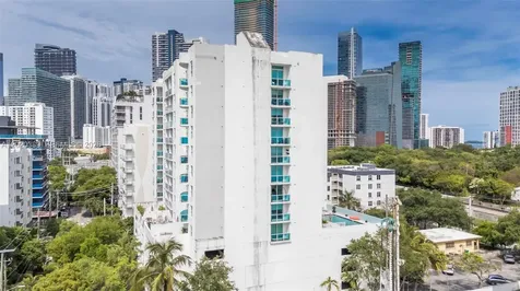 1723 SW 2nd Avenue Miami FL 33129