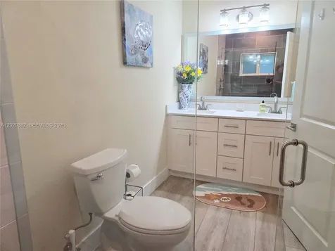 11 Pompano Avenue Key Largo FL 33037