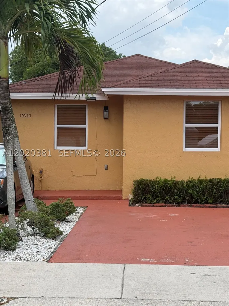 16940 SW 94th Avenue Palmetto Bay FL 33157