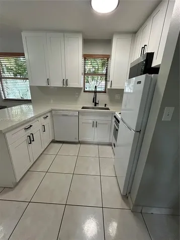 16940 SW 94th Avenue Palmetto Bay FL 33157