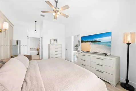 1804 NW 145th Terrace Pembroke Pines FL 33028