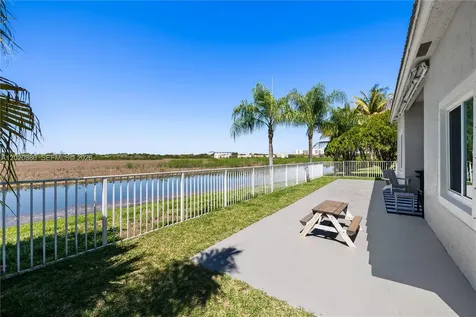 1804 NW 145th Terrace Pembroke Pines FL 33028