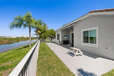 1804 NW 145th Terrace Pembroke Pines FL 33028