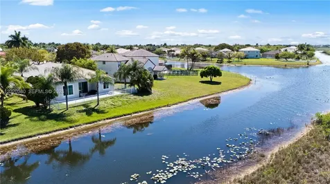 1804 NW 145th Terrace Pembroke Pines FL 33028