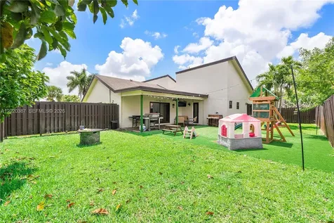 5121 NW 87th Avenue Lauderhill FL 33351