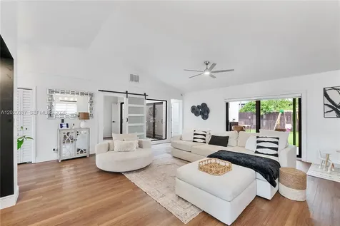 5121 NW 87th Avenue Lauderhill FL 33351