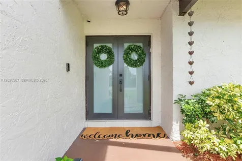 5121 NW 87th Avenue Lauderhill FL 33351