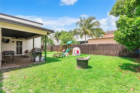 5121 NW 87th Avenue Lauderhill FL 33351