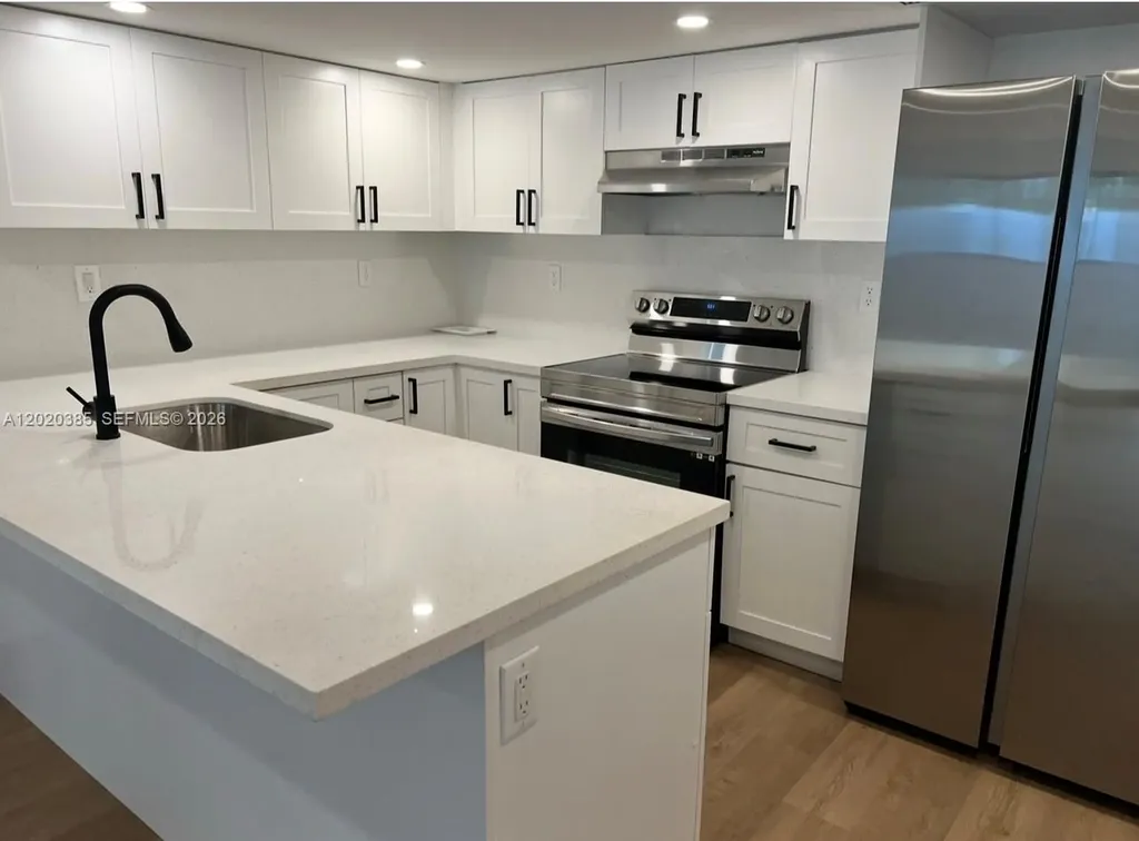 16349 Ravenwood Place Miami Lakes FL 33014