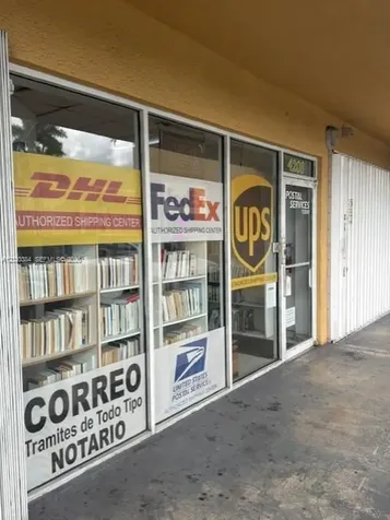 Xxxx W 16th Avenue Hialeah FL 33012