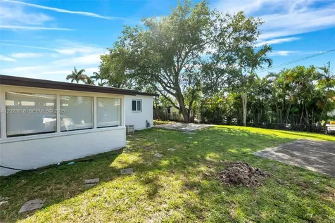 7971 NW 179th Street Hialeah FL 33015