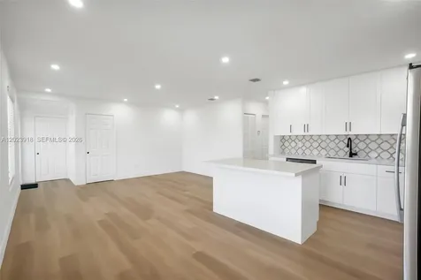 7971 NW 179th Street Hialeah FL 33015