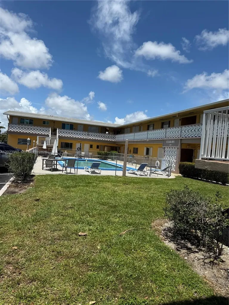 3525 Polk Street Hollywood FL 33021