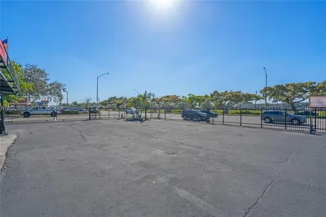 10801 NW 27th Avenue Miami FL 33167