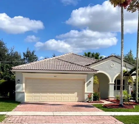 953 Tanglewood Circle Weston FL 33327