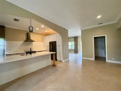 953 Tanglewood Circle Weston FL 33327