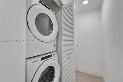 2000 Metropica Way Sunrise FL 33323