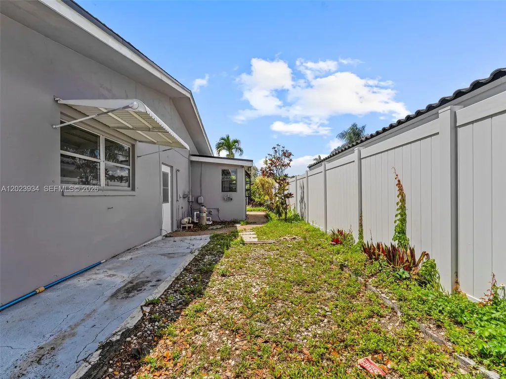3310 NW 66th Street Fort Lauderdale FL 33309