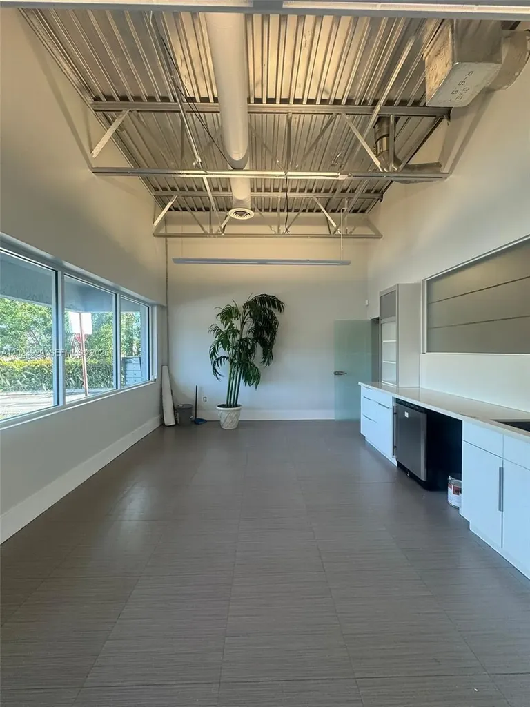 3098 Stirling Road Hollywood FL 33021