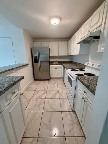 10393 N Kendall Drive Miami FL 33176